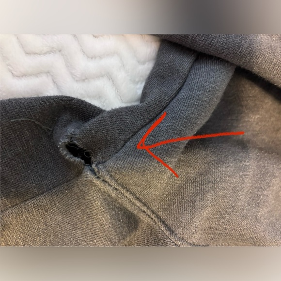 MAJESTIC BUFFALO BILLS Hoodie - Picture 8 of 10